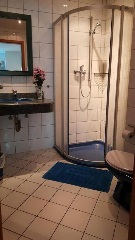 Pension Zum Ross Karon Exterior photo