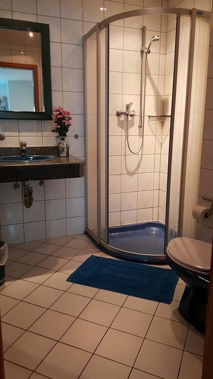 Pension Zum Ross Karon Exterior photo